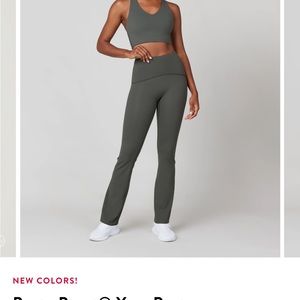 NWT Spanx booty boost flare pant